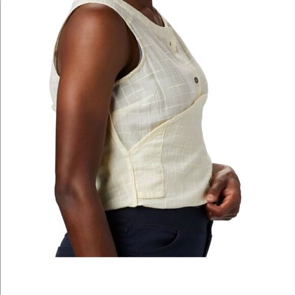 Columbia Women's XSmall Summer Ease Sleeveless Shirt - Pale Yellow - Picture 7 of 8